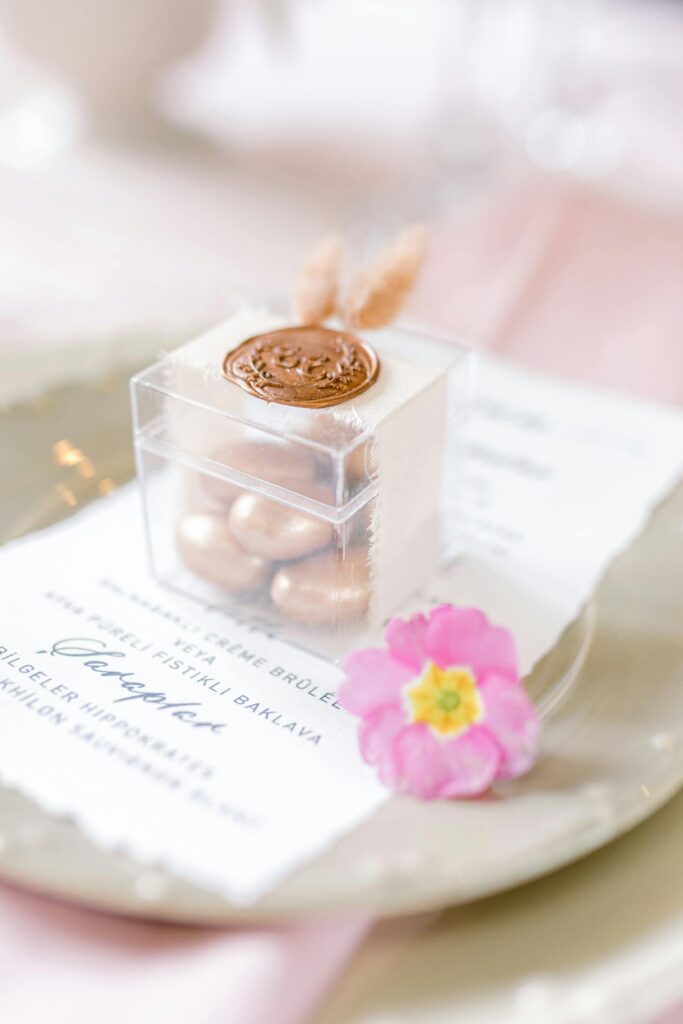 unique wedding perfume favors - hero
