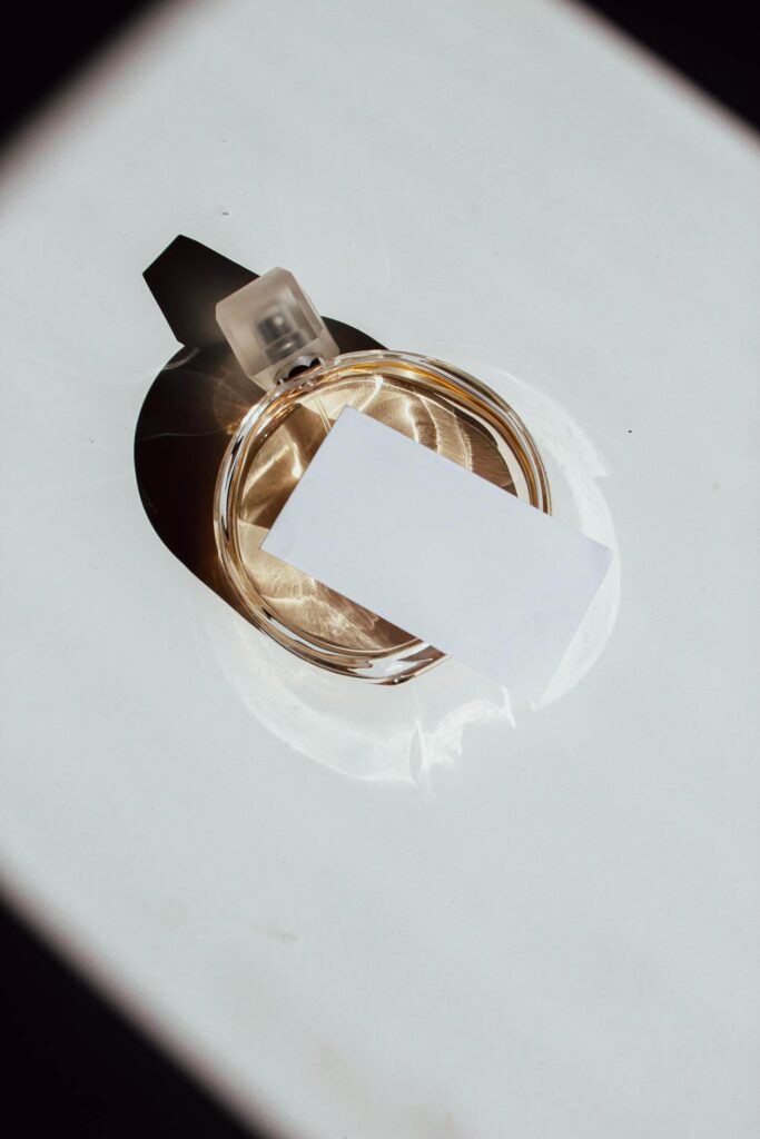 wedding perfume favor packaging - context